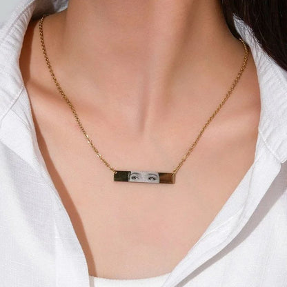 EyeCatcher Necklace